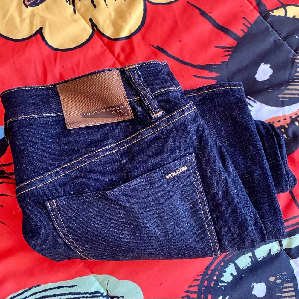 Men’s Volcom 2x4 Dark Blue Jeans - Size 32 - Excellent Condition